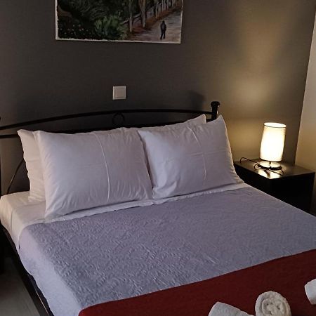 Andros Guesthouses מראה חיצוני תמונה