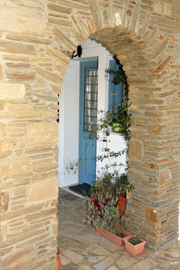 Andros Guesthouses מראה חיצוני תמונה